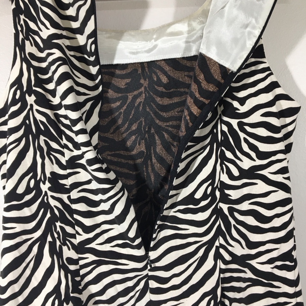 Positive Attitude Fitted Zebra Print Shell Top - Picture 4 of 7